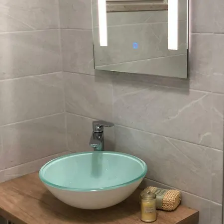 J&k Apartment