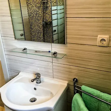 J&k Apartment *