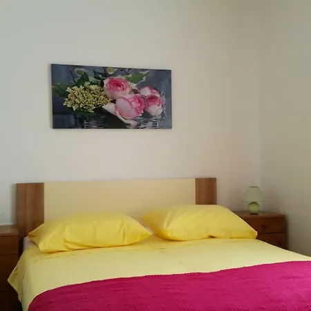 J&k Apartament *